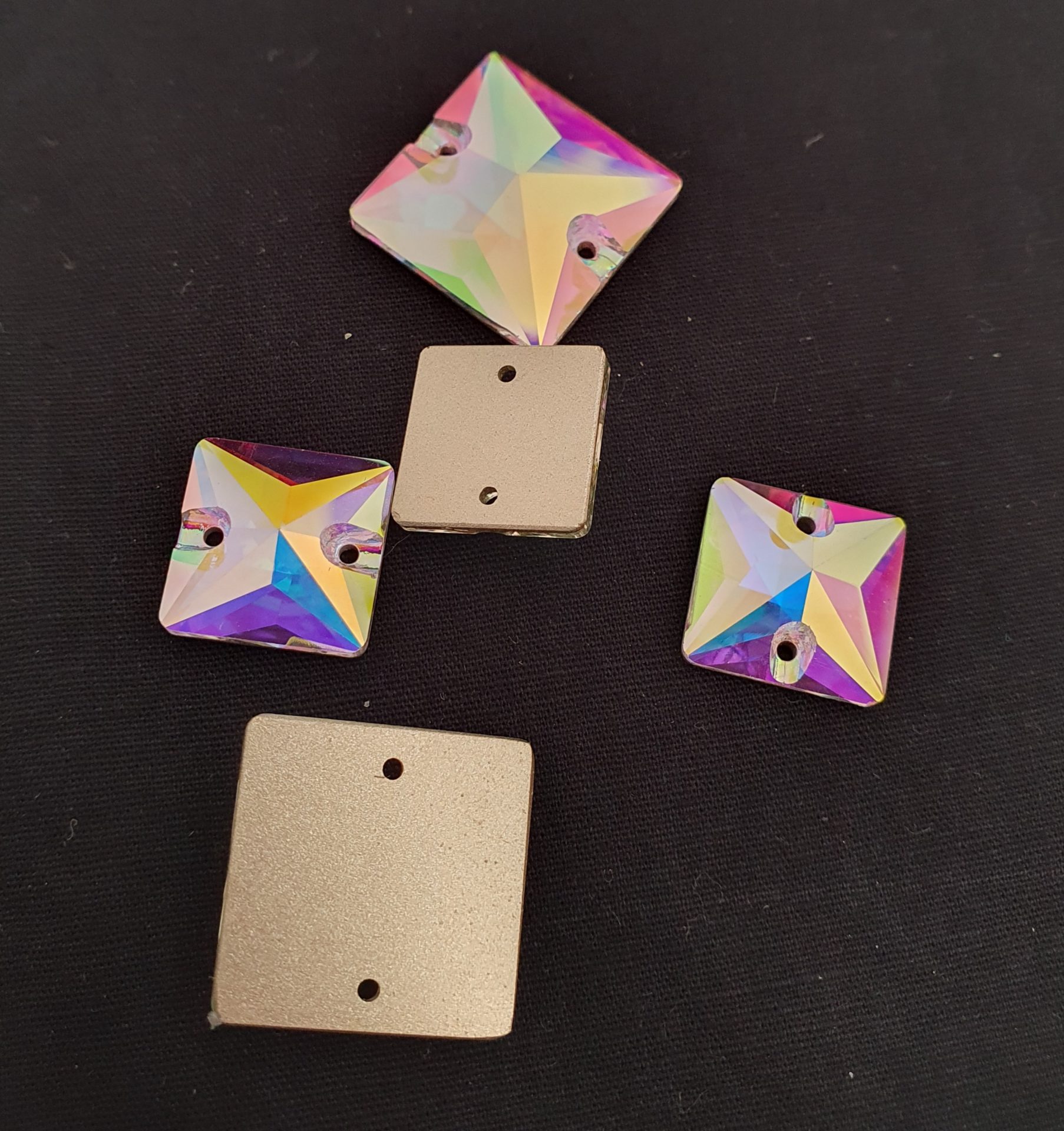 Carré Cristal AB Strass à coudre – Image 2