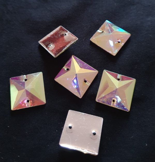Carré AB acrylique Strass à coudre – Image 3