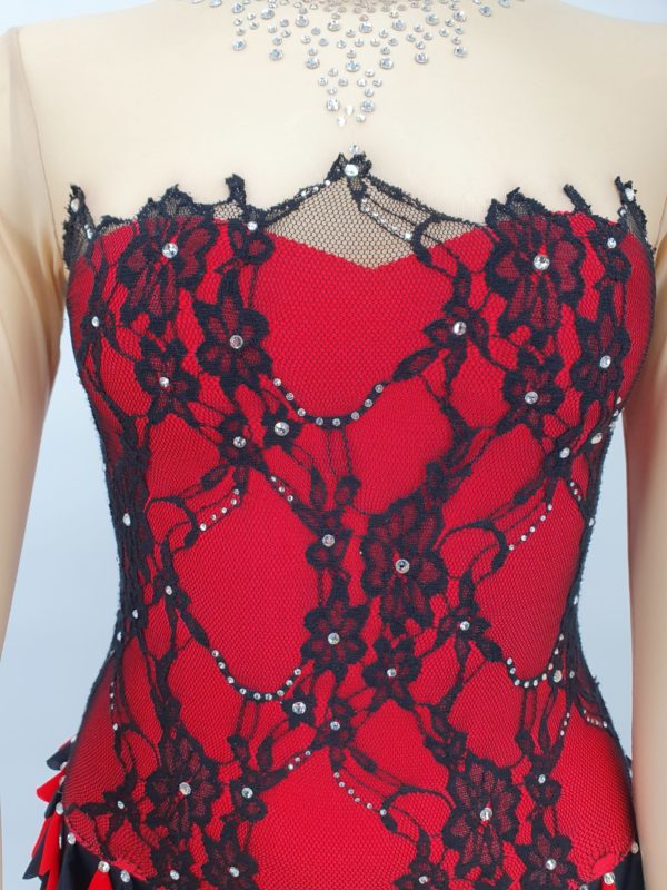 Location Justaucorps Rouge et Noir – Image 6