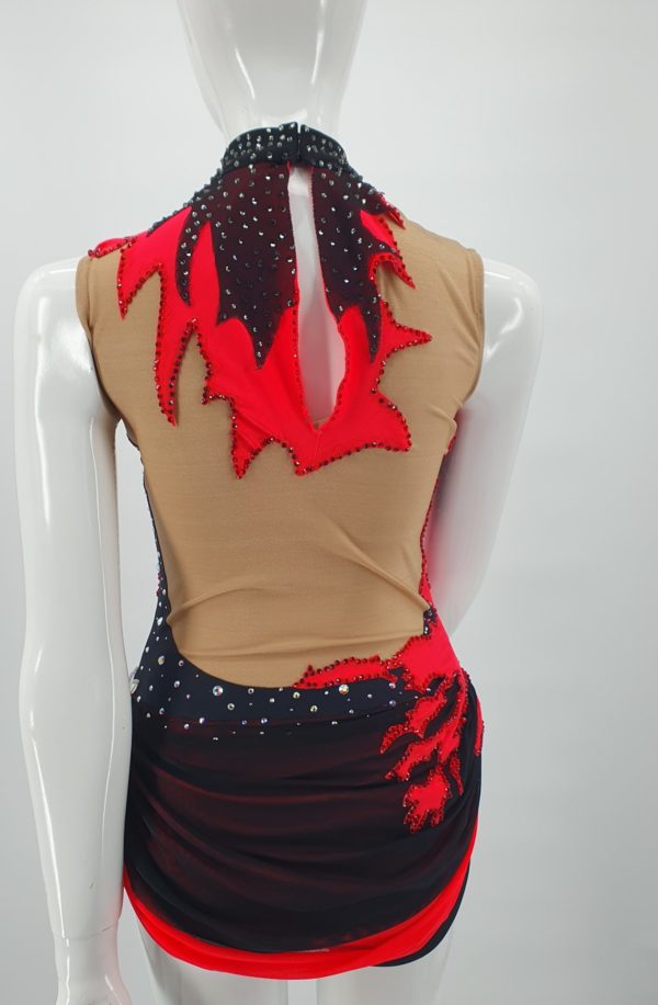 Location Justaucorps Rouge fluo et Noir – Image 5